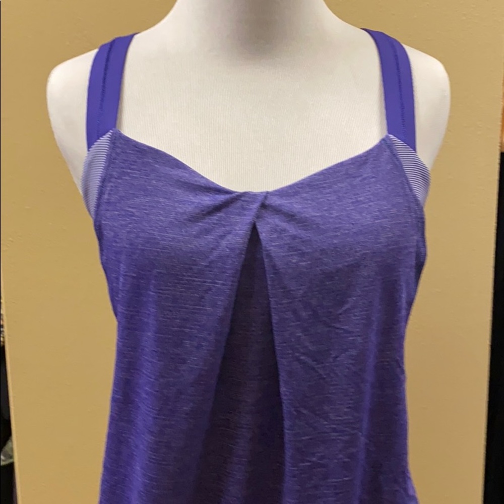 Lululemon top